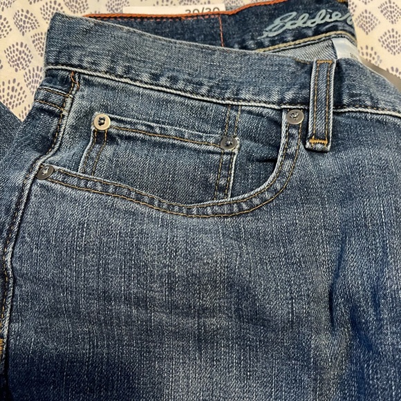Eddie Bauer Classic straight Regular Stretch Denim Jeans NWT - Picture 4 of 8